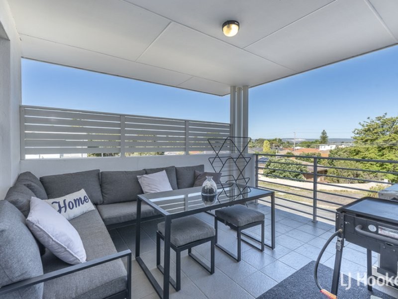 5/15 Debenham Street, Thornlie WA 6108