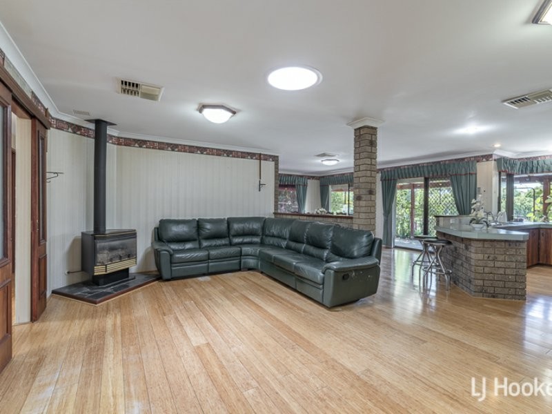 1 Ivy Place, Thornlie WA 6108