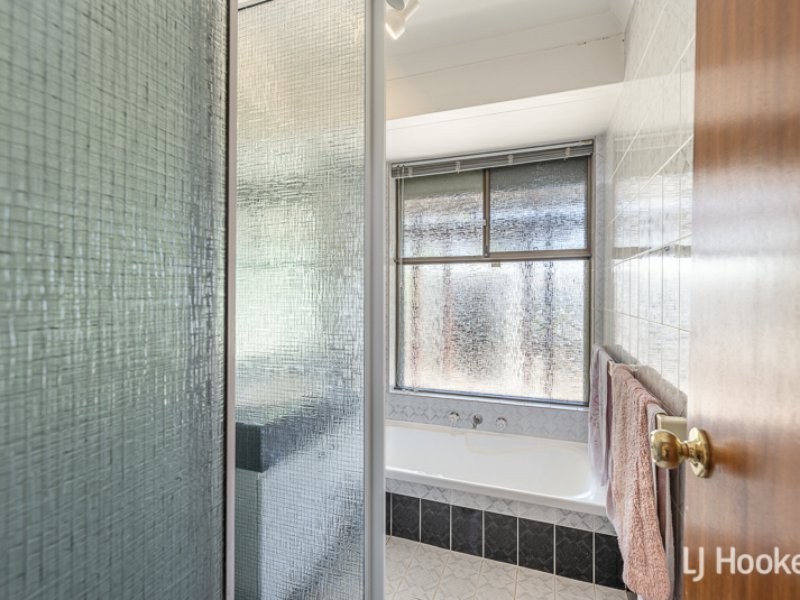 1 Ivy Place, Thornlie WA 6108