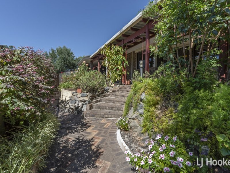 1 Ivy Place, Thornlie WA 6108