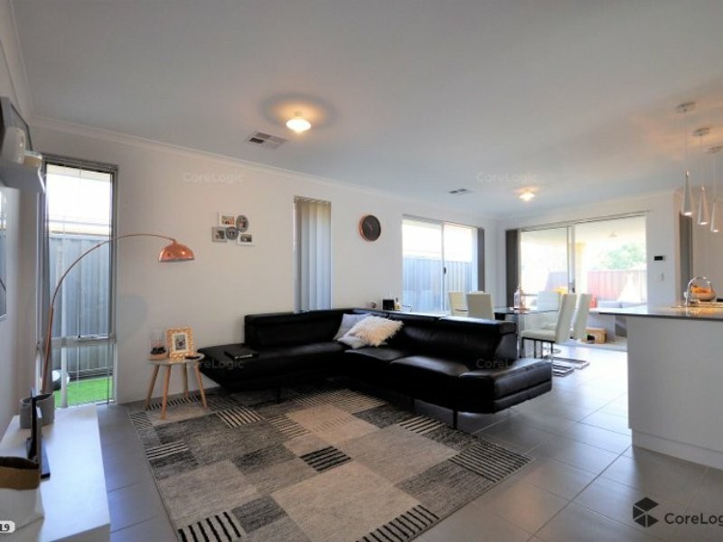 7 Barossa Street, Wellard WA 6170