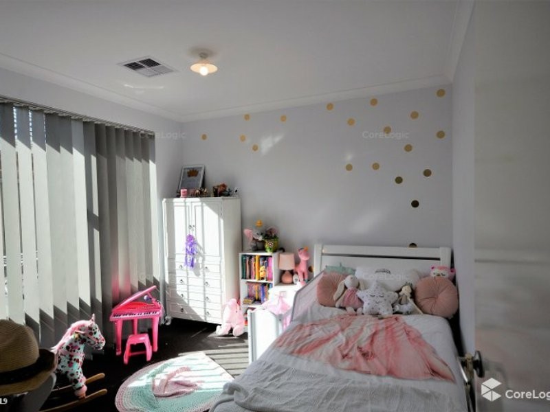 7 Barossa Street, Wellard WA 6170