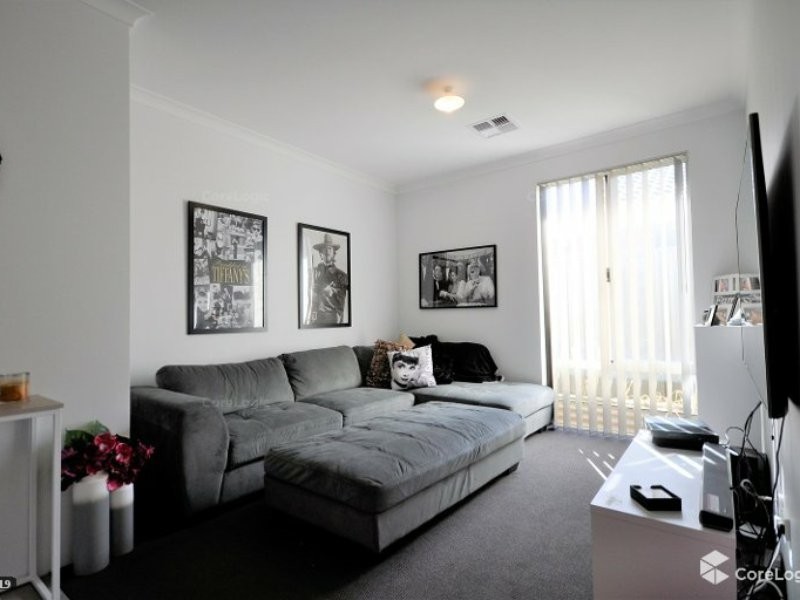 7 Barossa Street, Wellard WA 6170