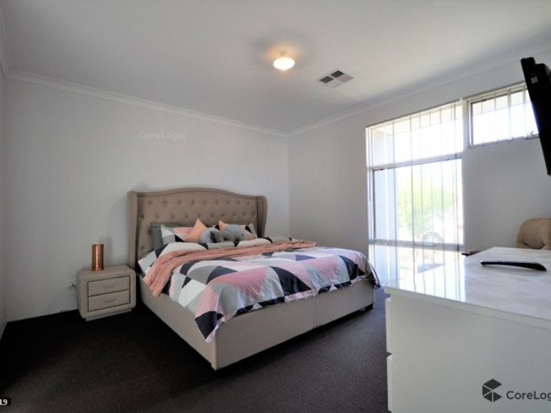 7 Barossa Street, Wellard WA 6170