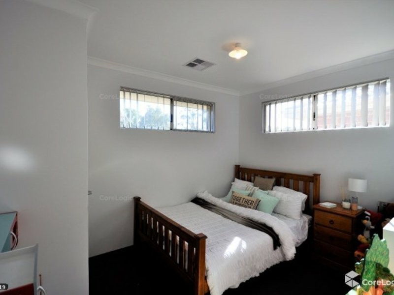 7 Barossa Street, Wellard WA 6170