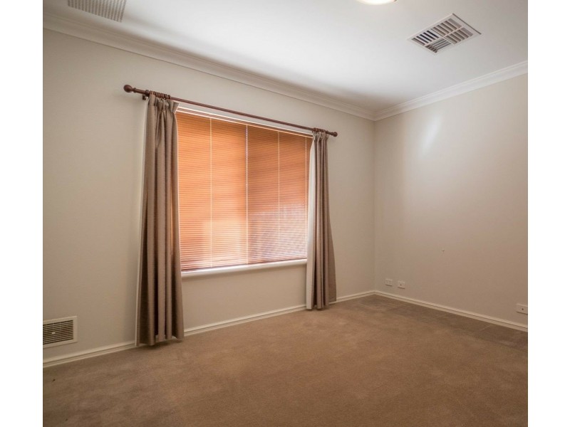 42 Tomah Road, Armadale WA 6112