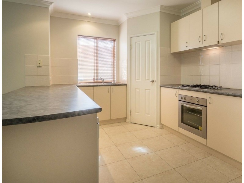 42 Tomah Road, Armadale WA 6112