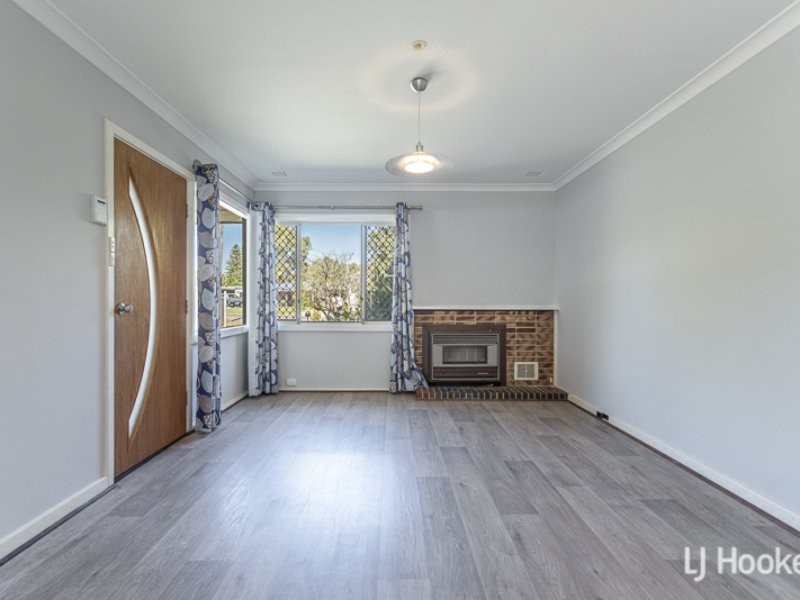 17 Devereux Street, Armadale WA 6112