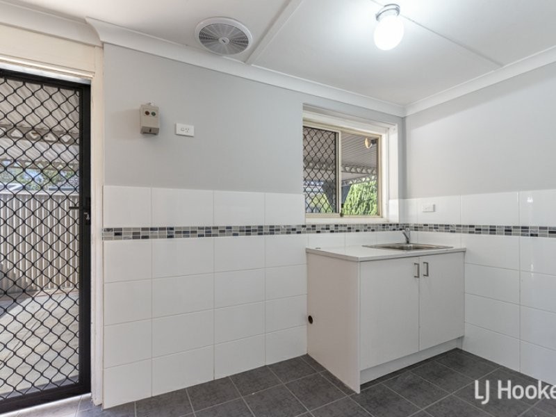 17 Devereux Street, Armadale WA 6112