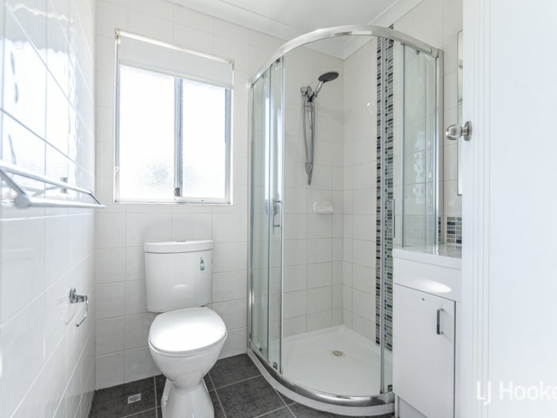 17 Devereux Street, Armadale WA 6112