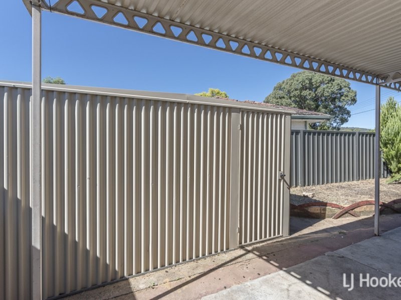 17 Devereux Street, Armadale WA 6112