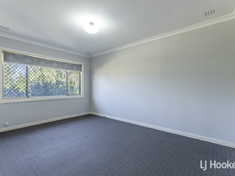 17 Devereux Street, Armadale WA 6112