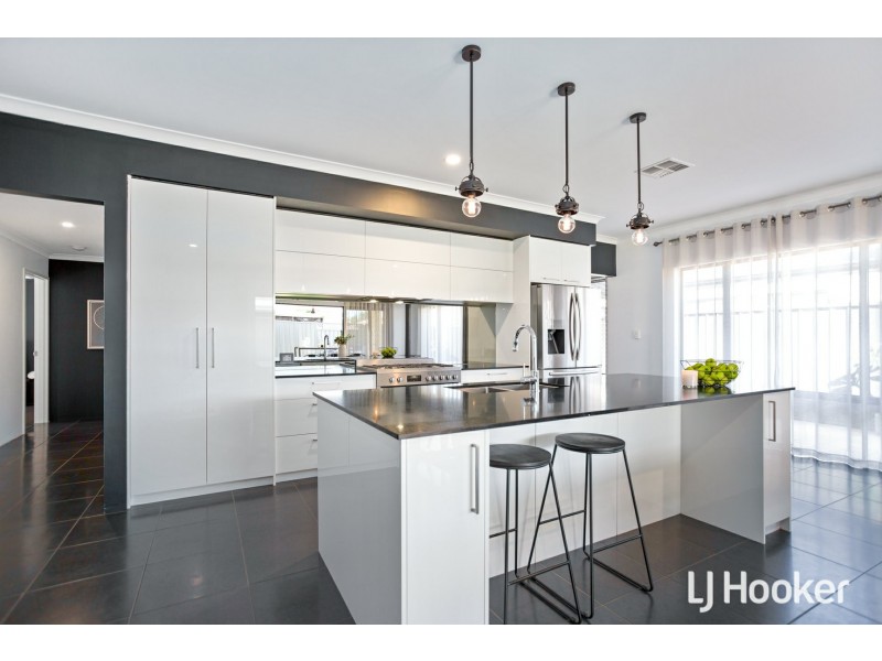 13 Choctaw Place, Darling Downs WA 6122