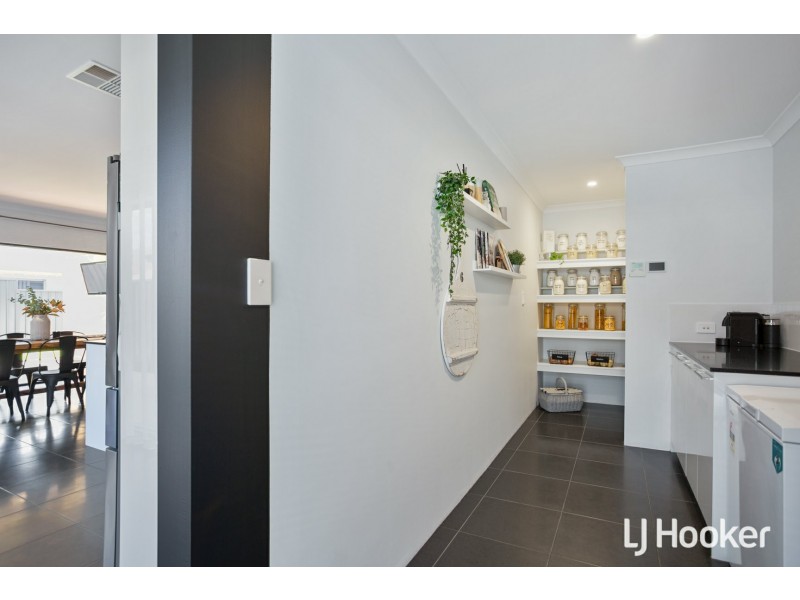 13 Choctaw Place, Darling Downs WA 6122