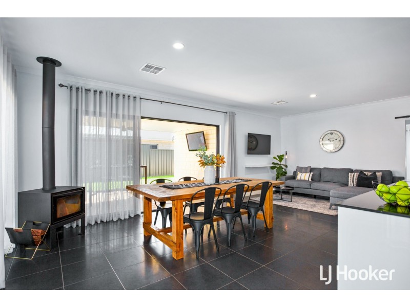 13 Choctaw Place, Darling Downs WA 6122