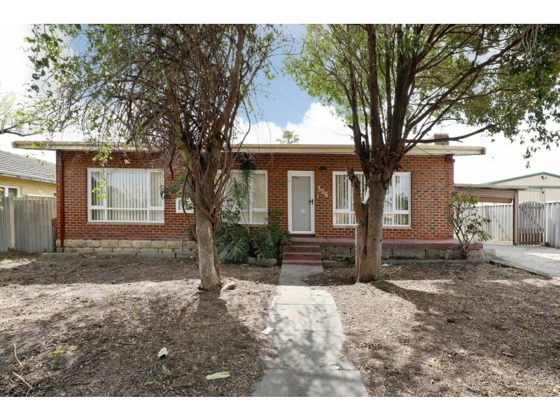 306 Wharf Street, Queens Park WA 6107