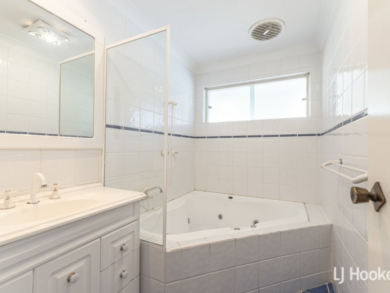 78 Glyndebourne Avenue, Thornlie WA 6108