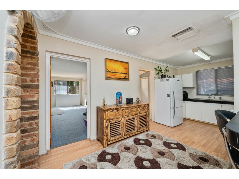 41 Pembury Road, Thornlie WA 6108