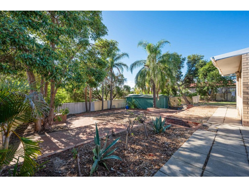 41 Pembury Road, Thornlie WA 6108