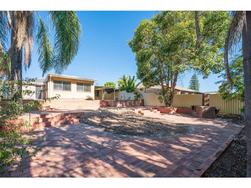 41 Pembury Road, Thornlie WA 6108