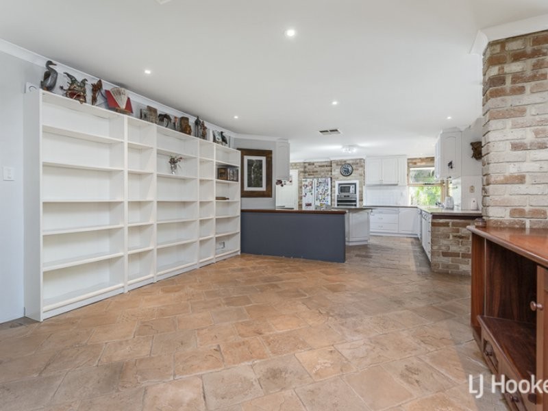 12 Reed Close, Thornlie WA 6108