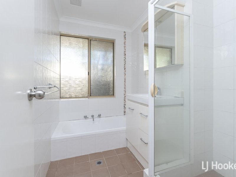 12 Reed Close, Thornlie WA 6108