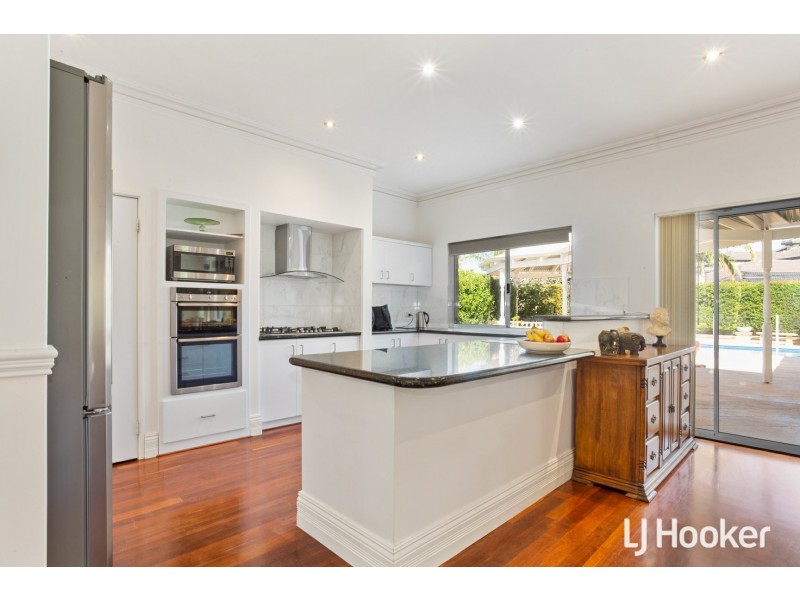 55 Sandringham Promenade, Canning Vale WA 6155