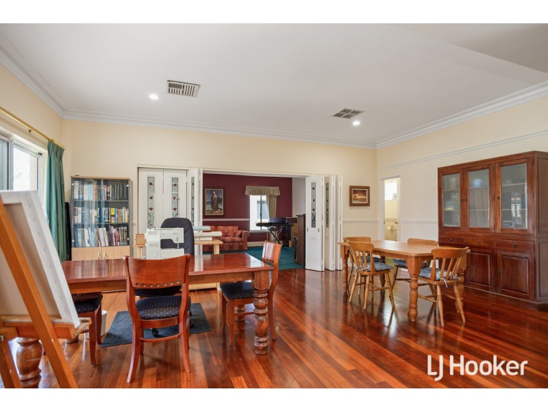 55 Sandringham Promenade, Canning Vale WA 6155