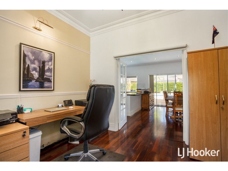 55 Sandringham Promenade, Canning Vale WA 6155