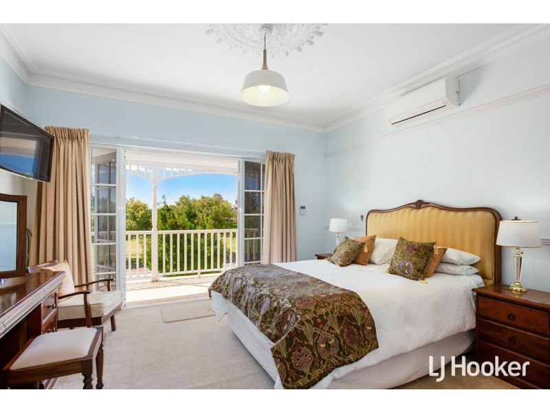55 Sandringham Promenade, Canning Vale WA 6155