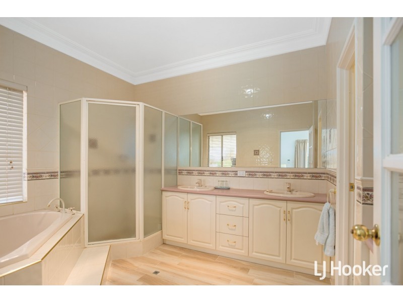 55 Sandringham Promenade, Canning Vale WA 6155