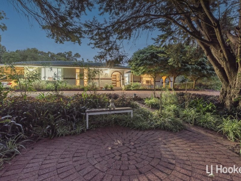 290 Chevin Road, Roleystone WA 6111