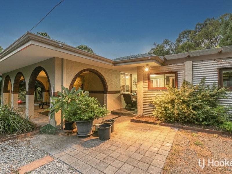 290 Chevin Road, Roleystone WA 6111