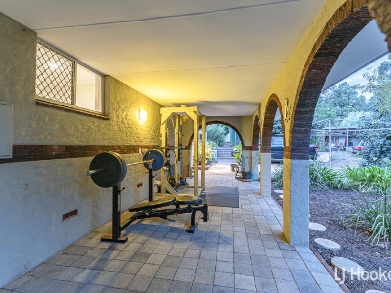 290 Chevin Road, Roleystone WA 6111