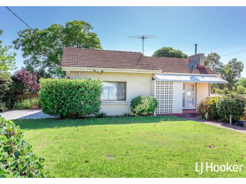 42 Martindale Avenue, Thornlie WA 6108