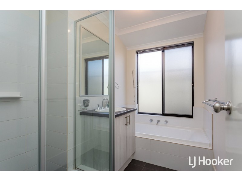 80 Kardan Boulevard, Byford WA 6122