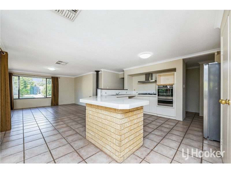 18 Bellbird Avenue, Huntingdale WA 6110