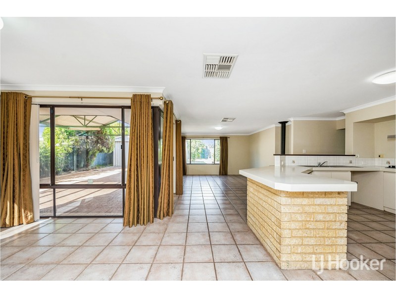 18 Bellbird Avenue, Huntingdale WA 6110