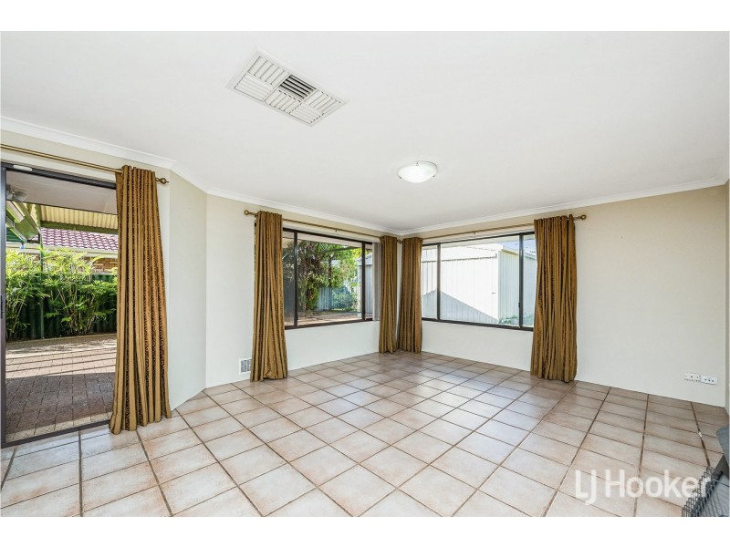 18 Bellbird Avenue, Huntingdale WA 6110