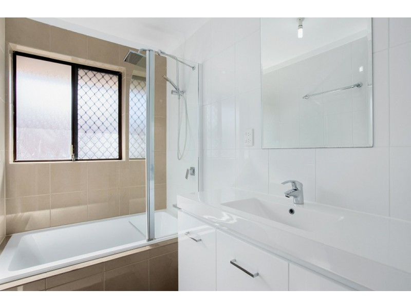 24 Storey Road, Thornlie WA 6108