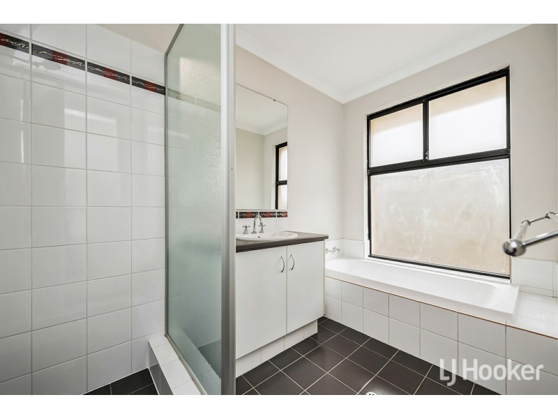 22 Poseidon Road, Byford WA 6122