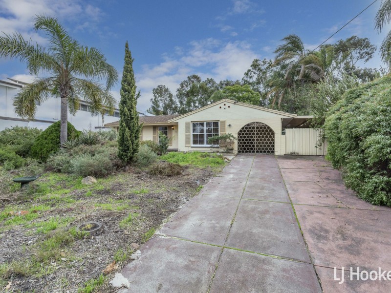 9 Debenham Street, Thornlie WA 6108