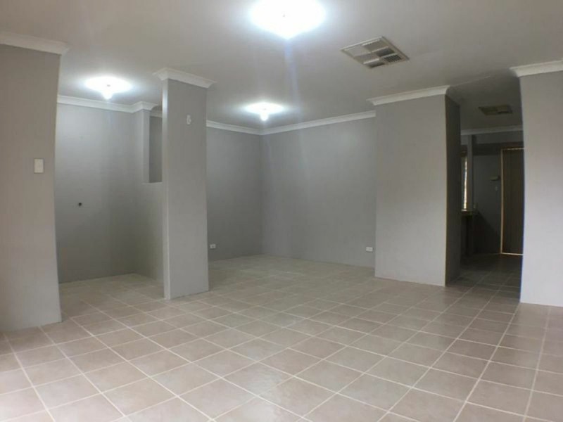 95 Strawberry Drive, Seville Grove WA 6112