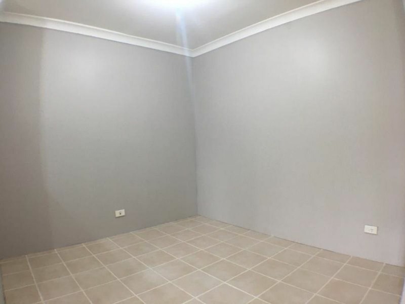 95 Strawberry Drive, Seville Grove WA 6112