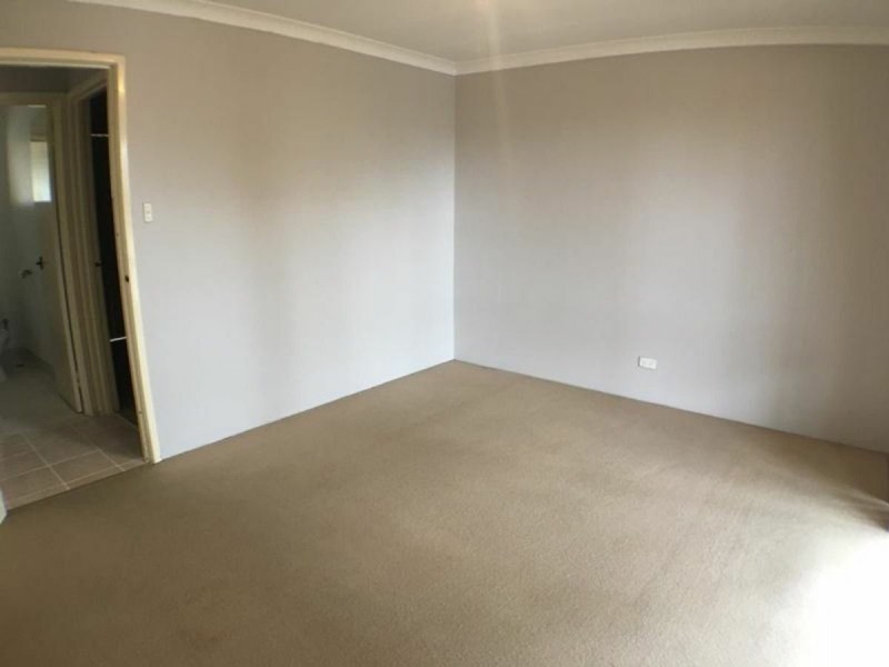 95 Strawberry Drive, Seville Grove WA 6112