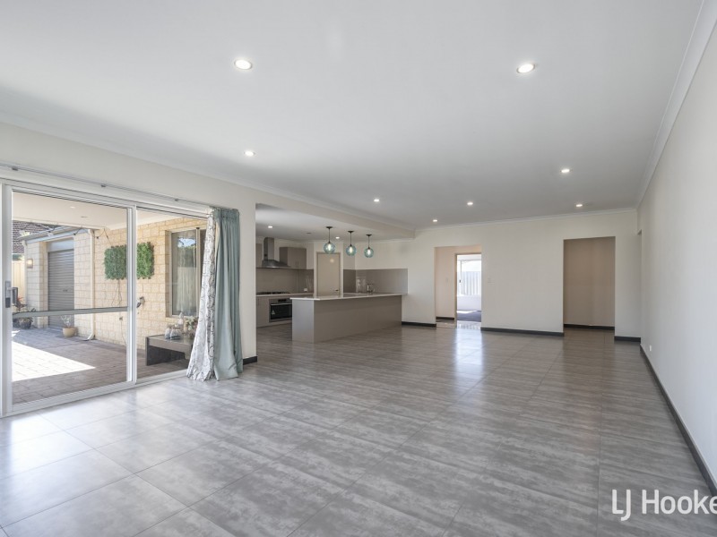 6A Bernice Way, Thornlie WA 6108