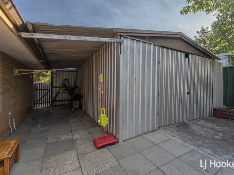 16 Westerham Way, Huntingdale WA 6110