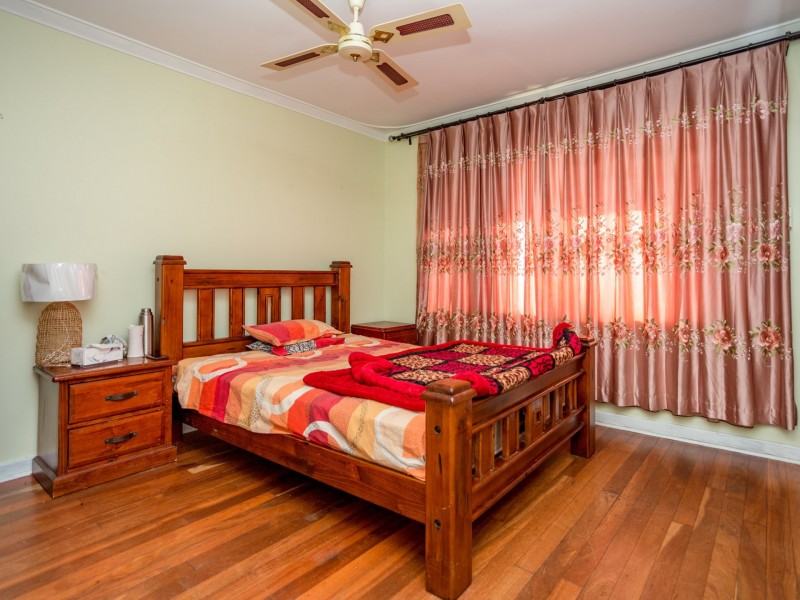 2 Probert Road, Thornlie WA 6108