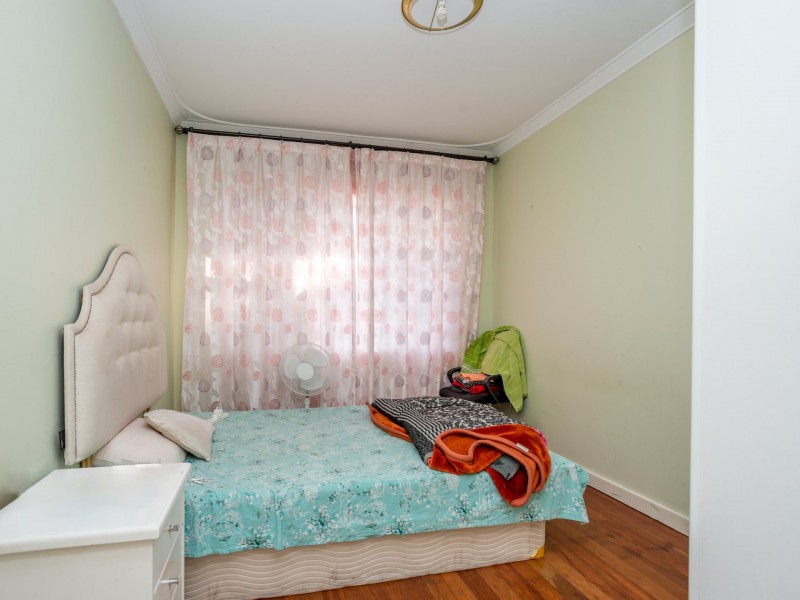 2 Probert Road, Thornlie WA 6108