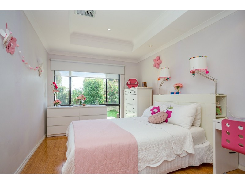 66 Ovens Road, Thornlie WA 6108